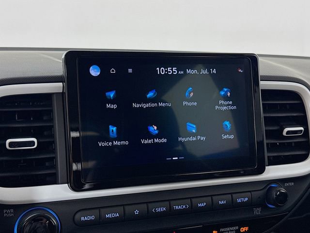 Used 2025 Hyundai Venue Limited FWD image 23