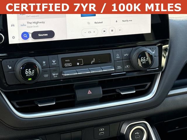 Used 2025 Toyota Grand Highlander AWD image 21