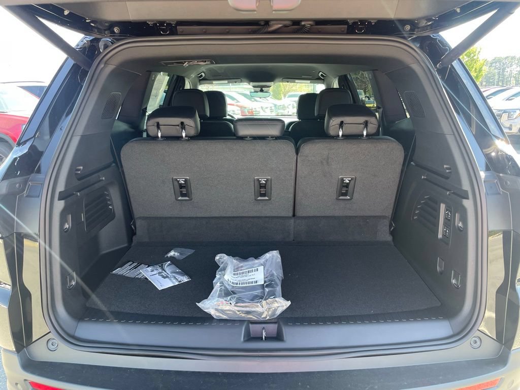 New 2026 Buick Enclave Preferred FWD image 7