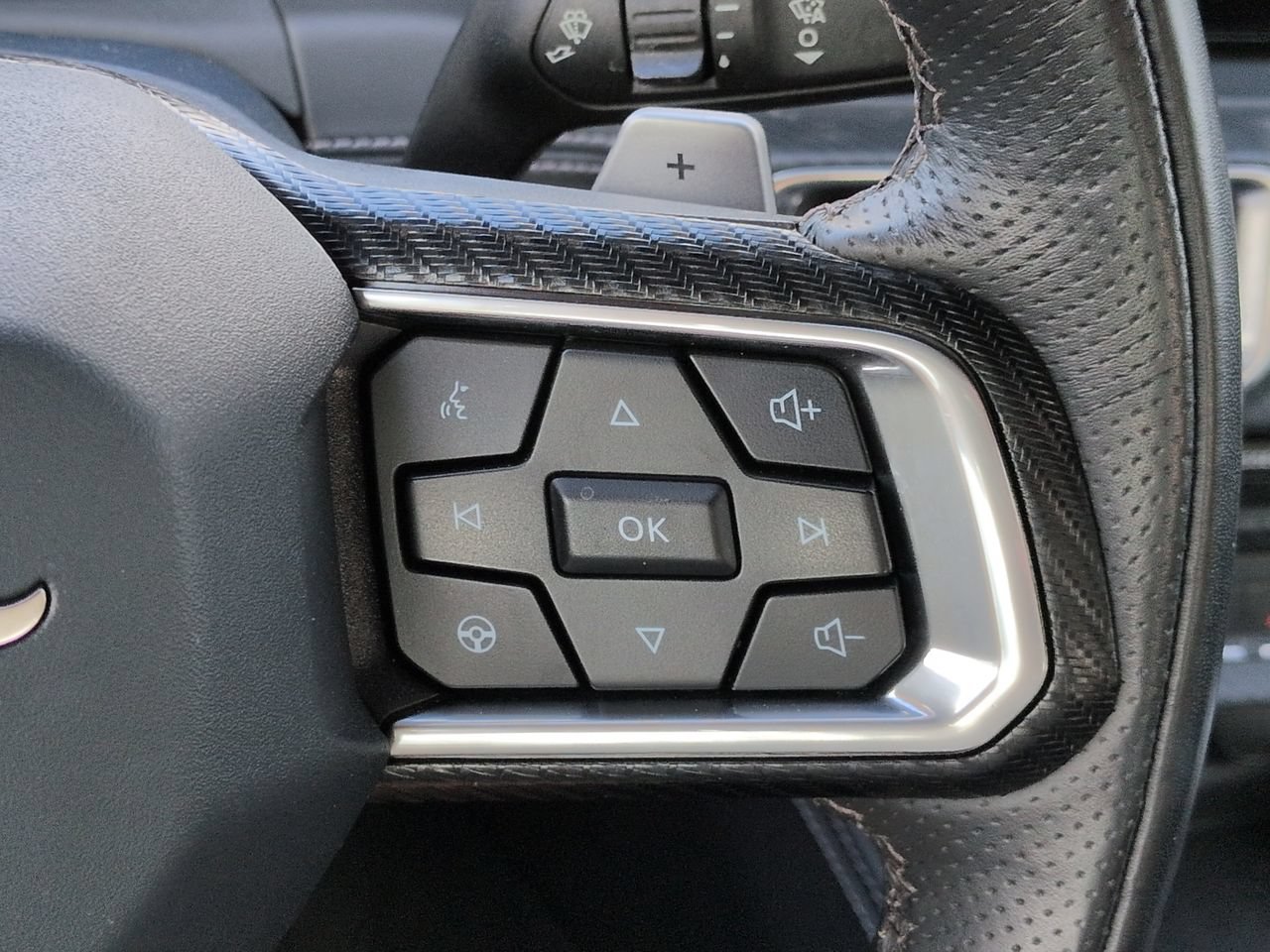 Used 2025 Ford Mustang GT Premium RWD image 25