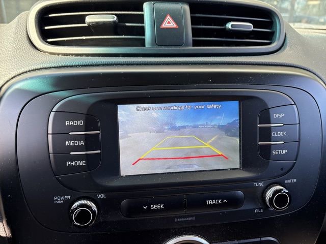 Used 2017 Kia Soul + image 20