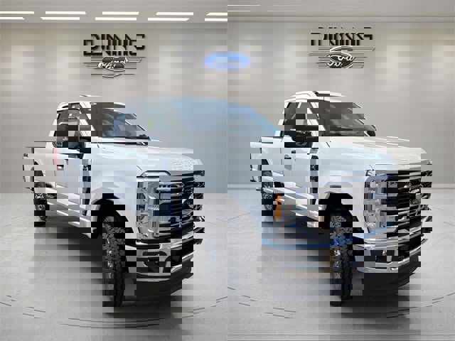 New 2025 Ford F350 XLT image 4