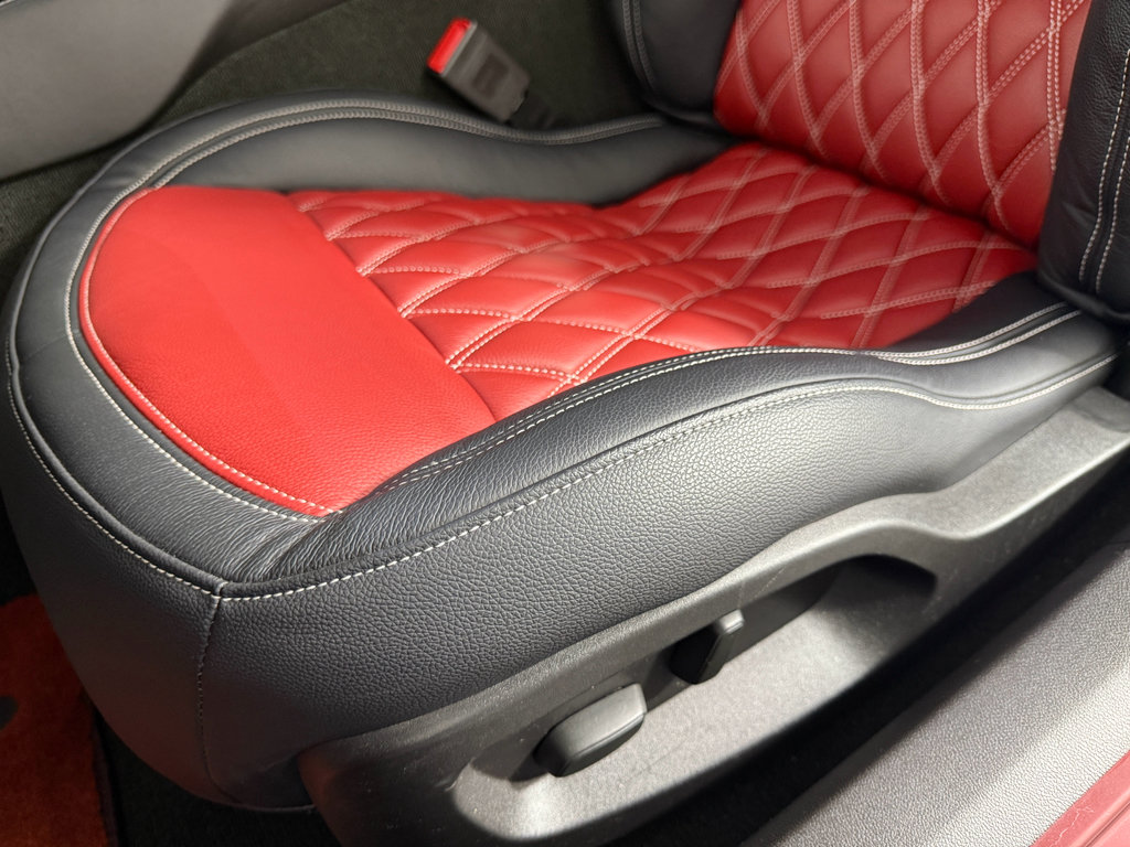 Used 2017 Chevrolet Corvette Stingray Coupe w/ 1LT image 18