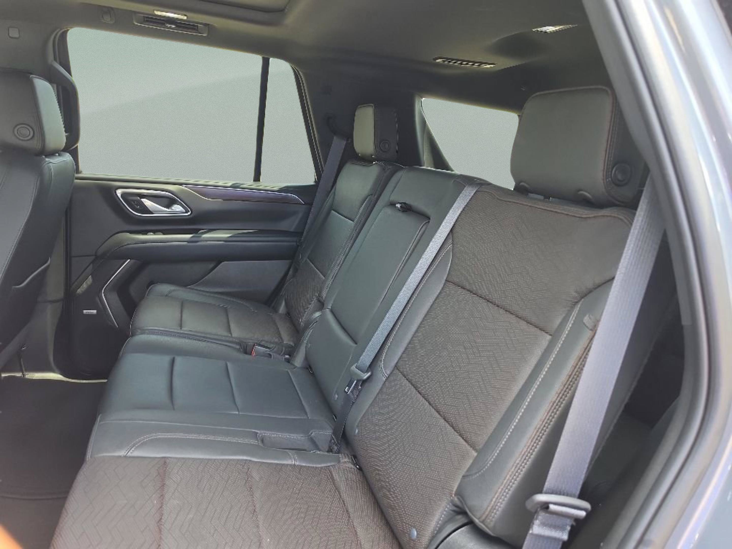 Used 2022 Chevrolet Tahoe High Country AWD/4WD image 24