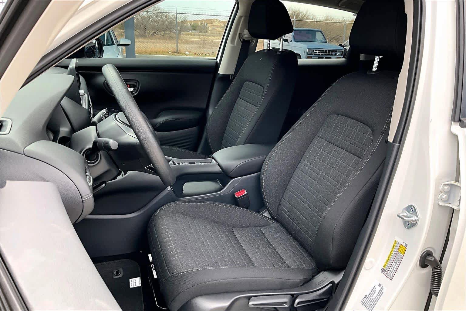 New 2026 Honda HR-V LX image 9