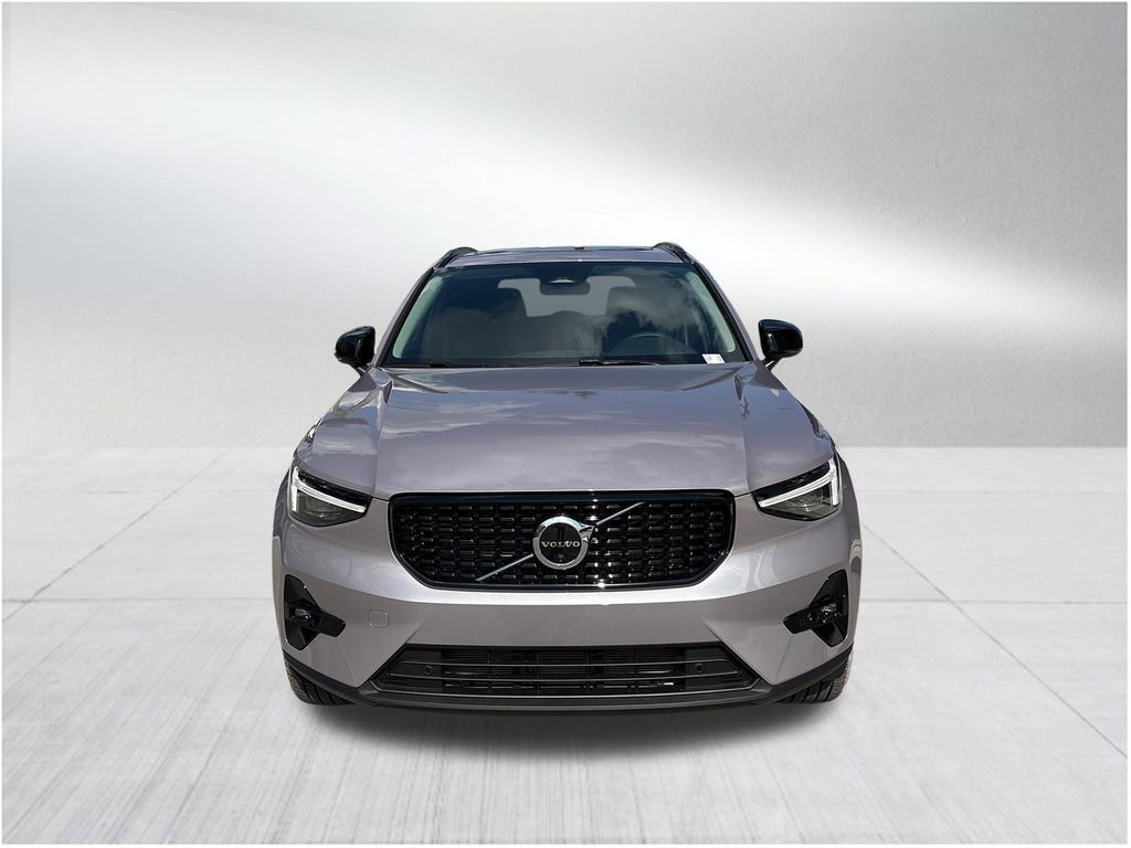 New 2026 Volvo XC40 B5 Ultra AWD/4WD image 2