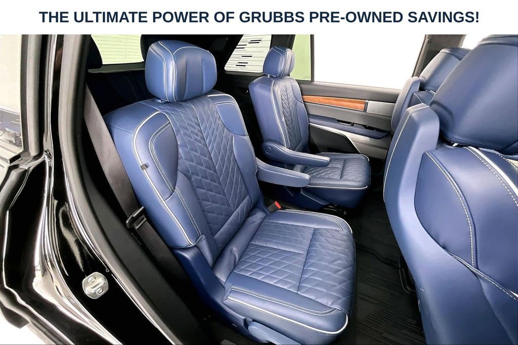 Used 2026 Cadillac Vistiq Premium Luxury w/ LPO, Floor Liner Package AWD/4WD image 36