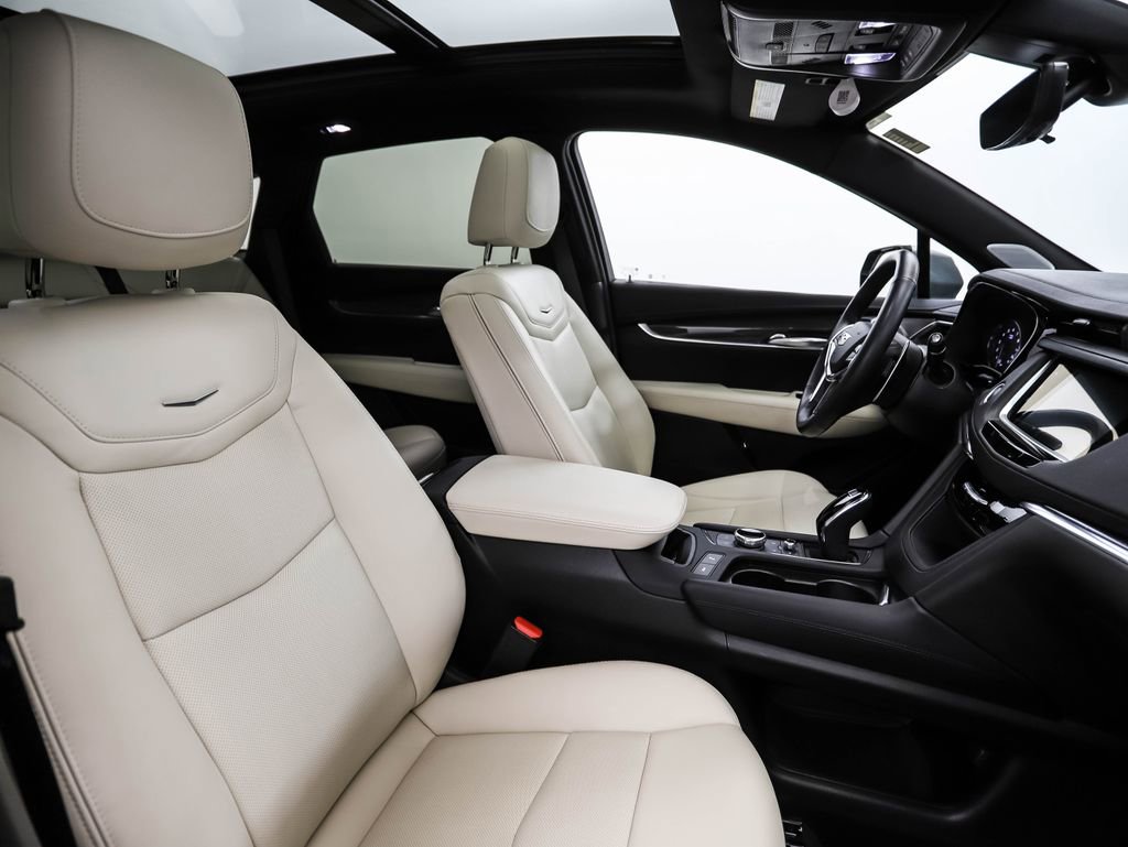 Used 2024 Cadillac XT5 Sportv w/ Technology Package AWD/4WD image 30