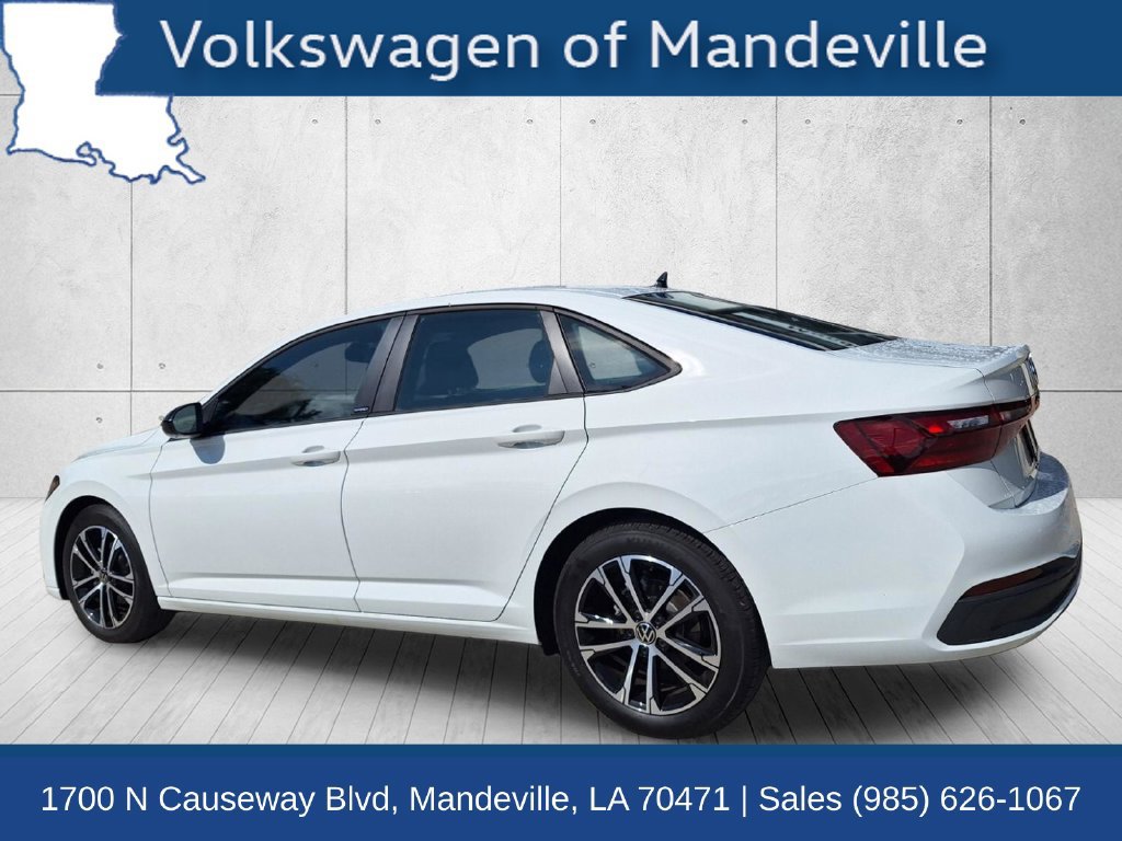 Used 2026 Volkswagen Jetta Sport FWD image 7