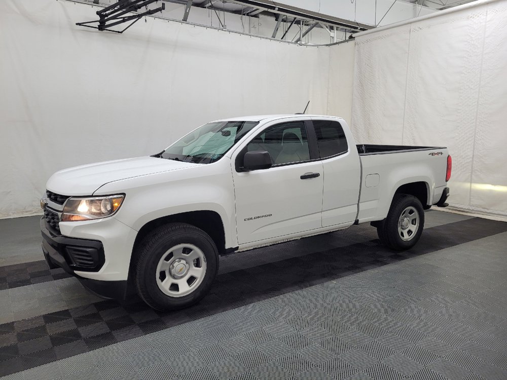 Used 2021 Chevrolet Colorado W/T w/ WT Convenience Package AWD/4WD image 2
