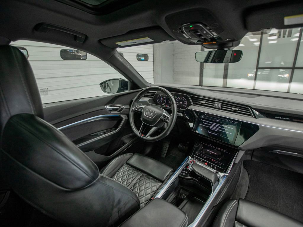 Used 2023 Audi e-tron S Prestige w/ Prestige Package AWD/4WD image 16