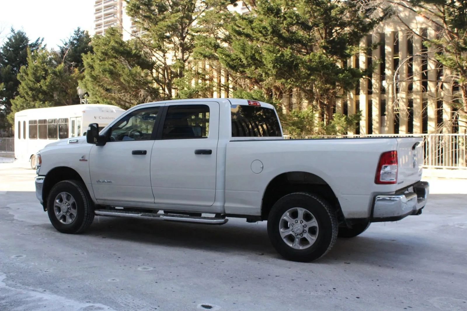 Used 2024 RAM 2500 Big Horn AWD/4WD image 9
