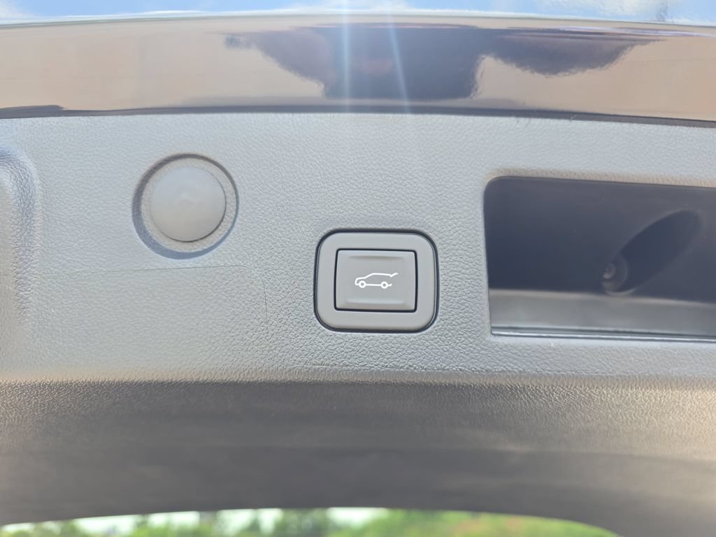 New 2026 GMC Terrain Elevation w/ Elevation Premium Package FWD image 13