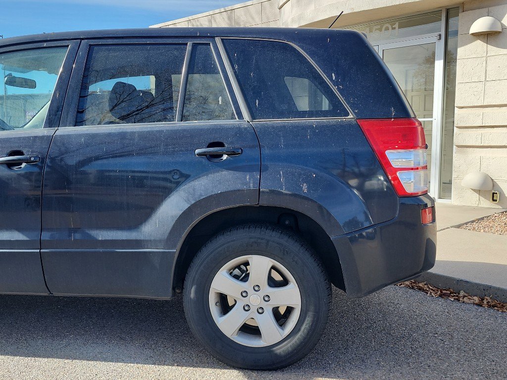 Used 2013 Suzuki Grand Vitara Premium image 9