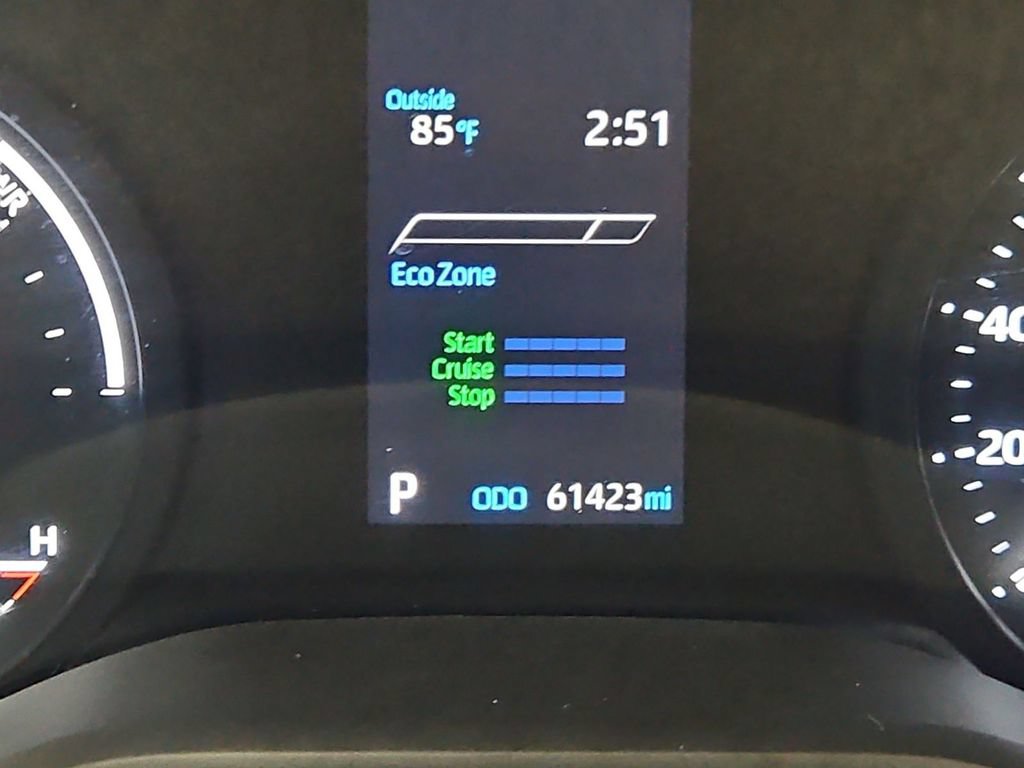 Used 2024 Toyota Sienna LE FWD image 16