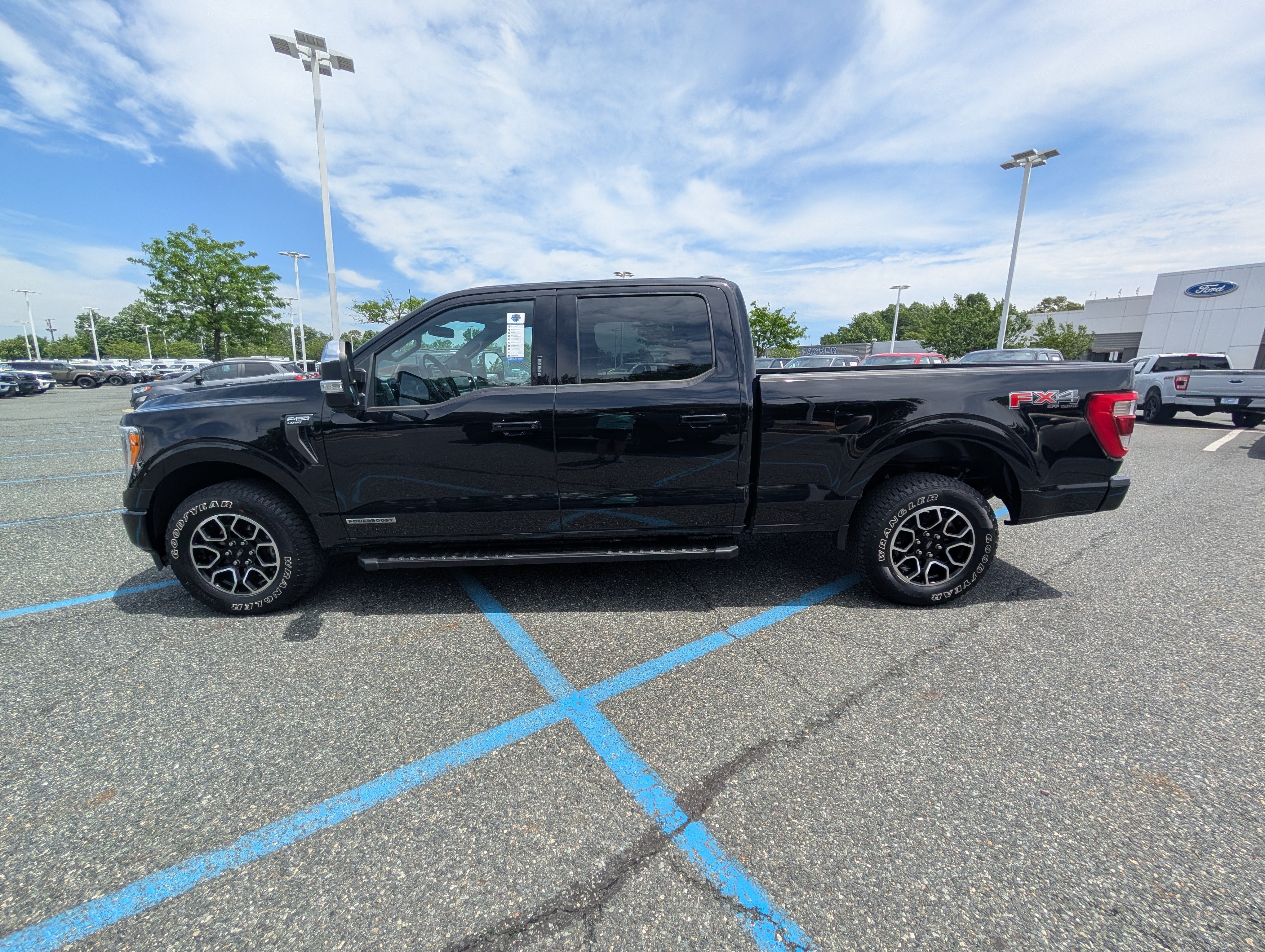 Certified 2021 Ford F150 Lariat w/ Max Trailer Tow Package AWD/4WD image 6