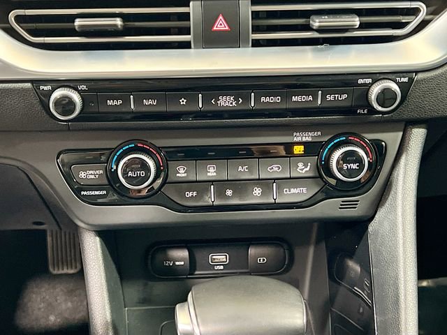 Certified 2022 Kia Niro EX Premium image 16