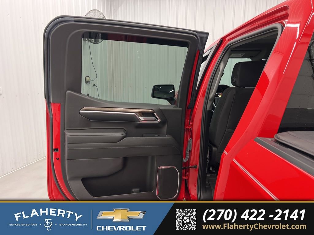 Used 2023 Chevrolet Silverado 1500 LT image 10