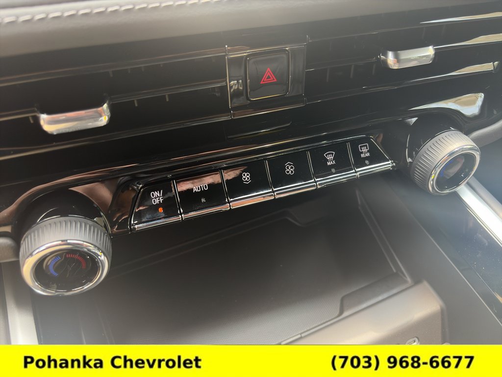 New 2026 Chevrolet Suburban LS w/ LPO, Dark Essentials Package AWD/4WD image 17