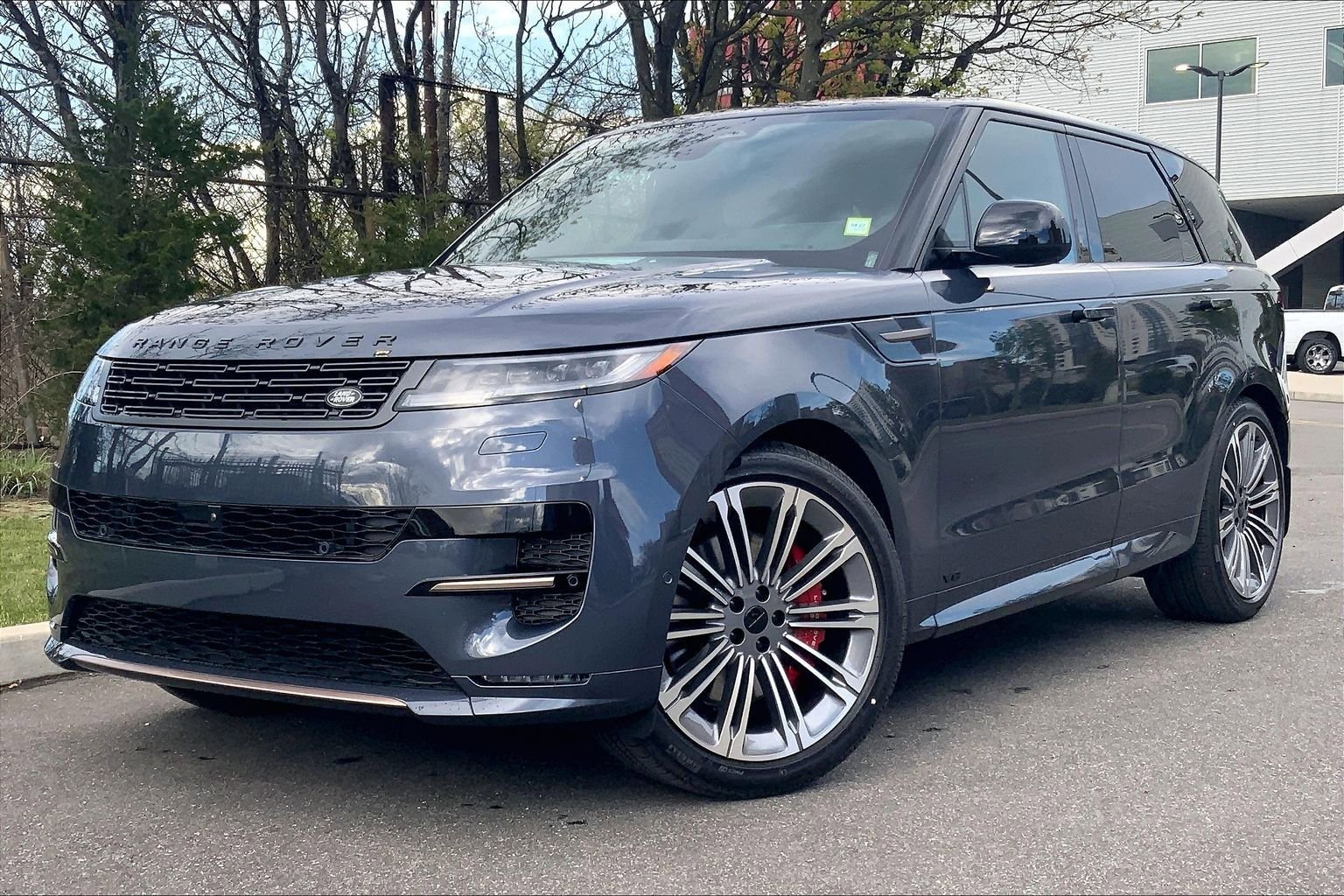 New 2026 Land Rover Range Rover Sport Dynamic SE