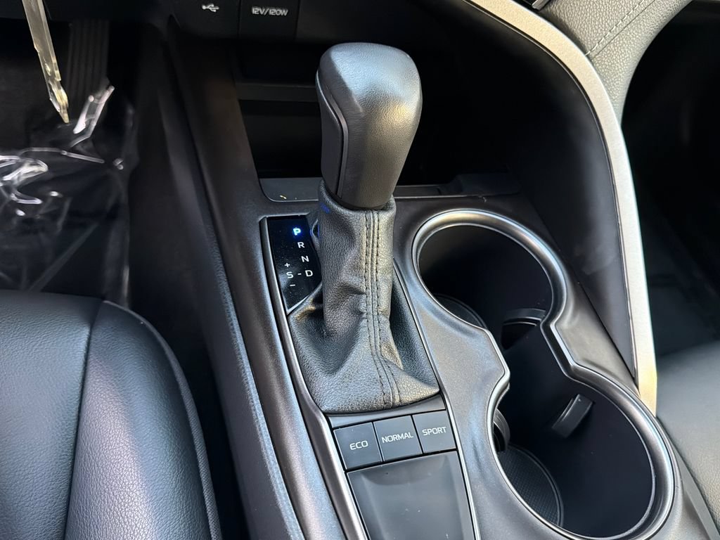 Used 2024 Toyota Camry SE FWD image 31