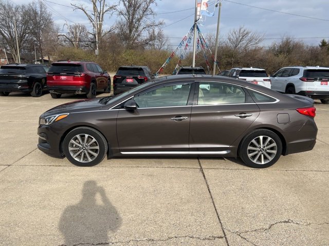 Used 2016 Hyundai Sonata Limited w/ Option Group 05 image 6