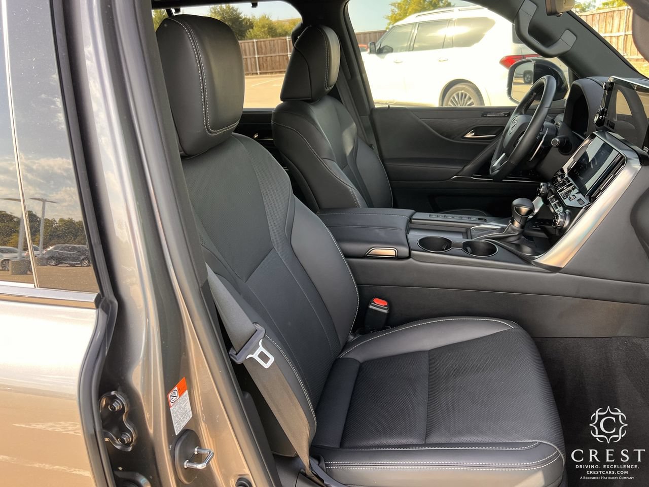Used 2026 Lexus LX 600 4WD w/ Appearance Package image 26