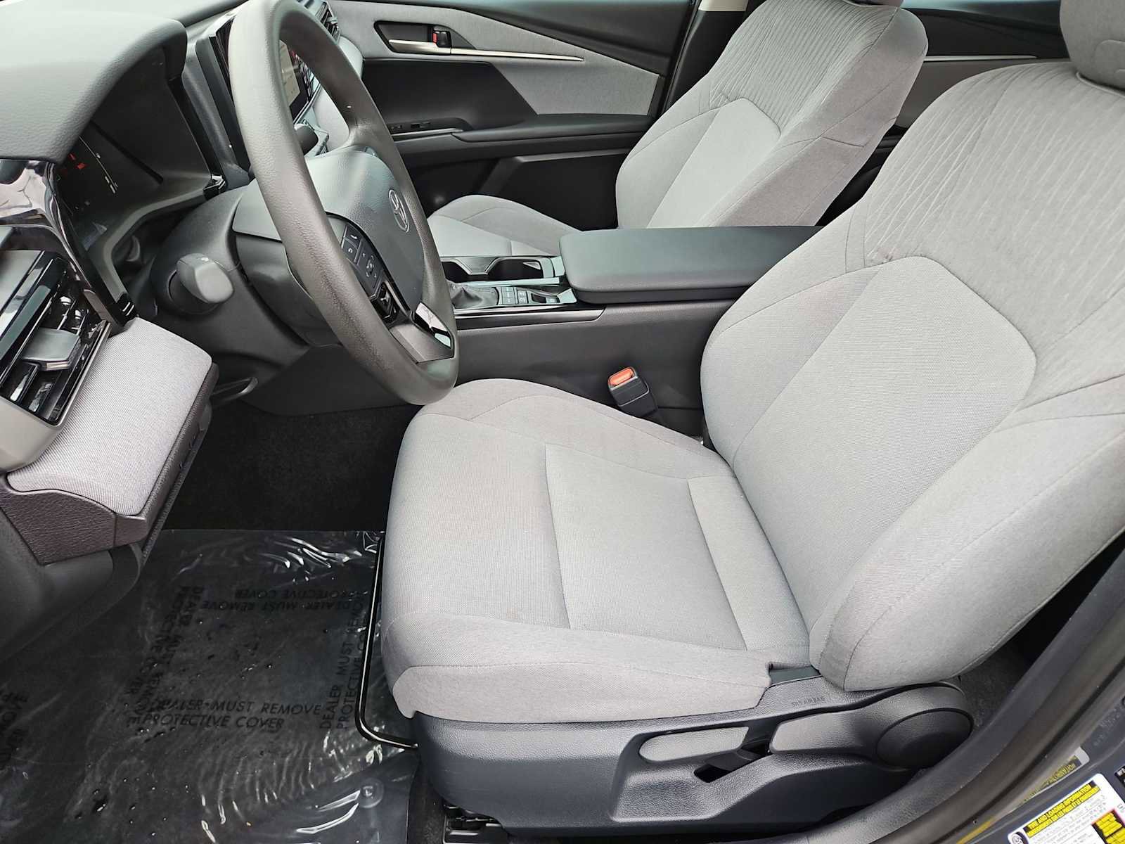 Used 2025 Toyota Camry LE image 16