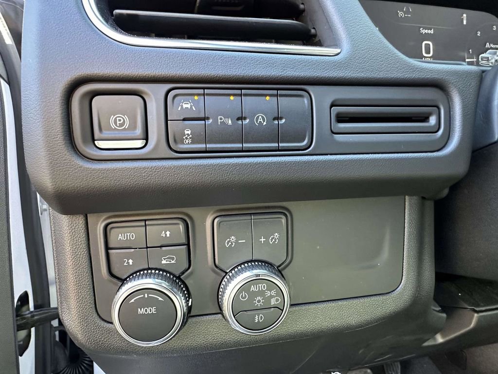 Used 2024 GMC Yukon SLT image 22