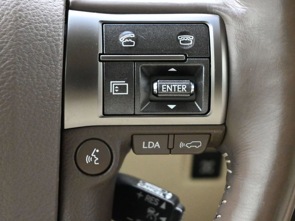 Used 2019 Lexus GX 460 Luxury AWD/4WD image 9