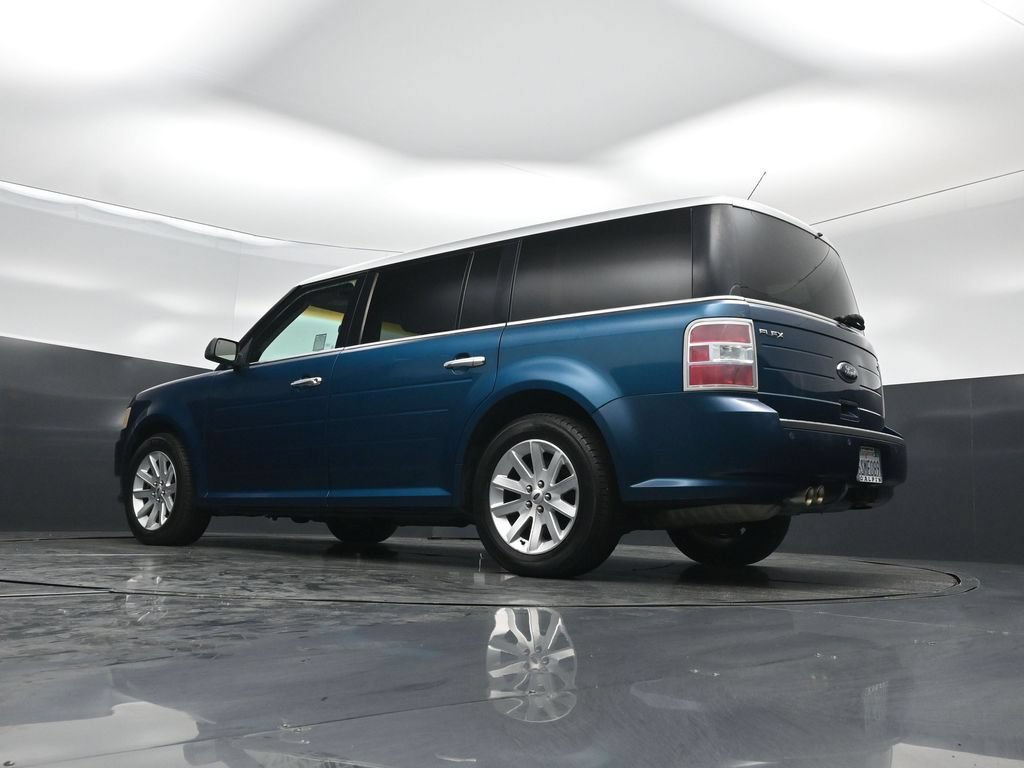 Used 2011 Ford Flex SEL FWD image 46