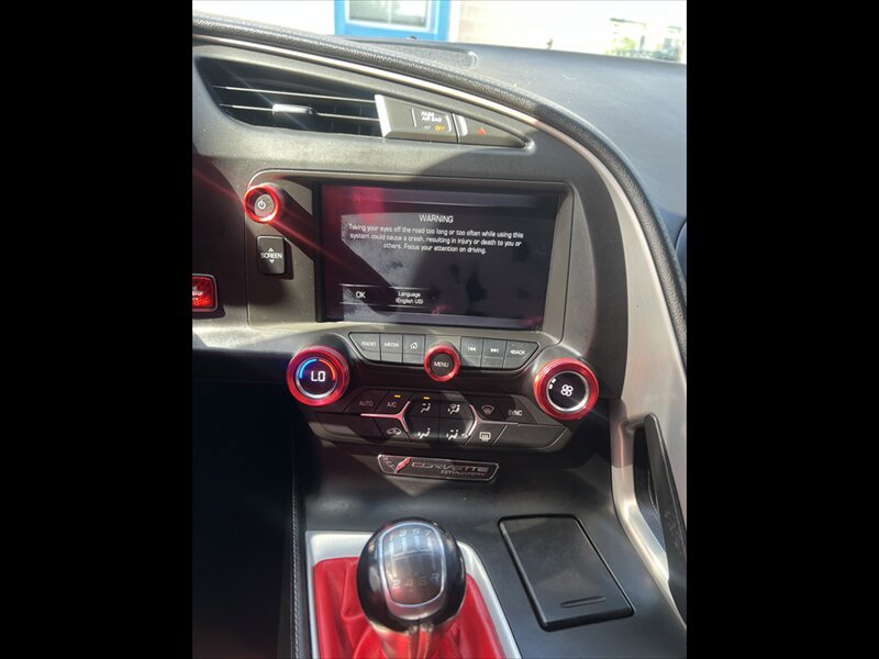Used 2015 Chevrolet Corvette Stingray Coupe w/ Battery Protection Package RWD image 19