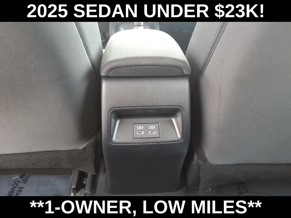 Used 2025 Toyota Corolla LE FWD image 27