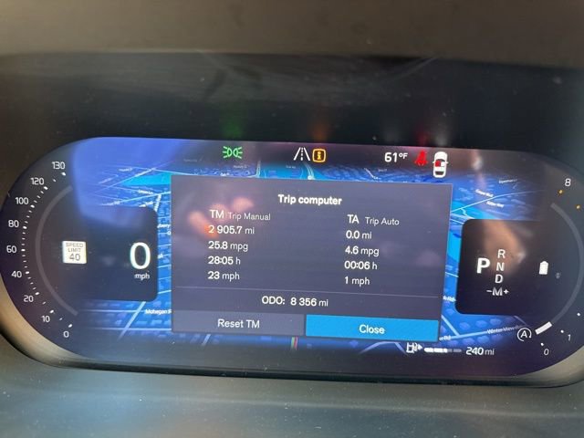 Certified 2025 Volvo XC60 B5 Plus image 23