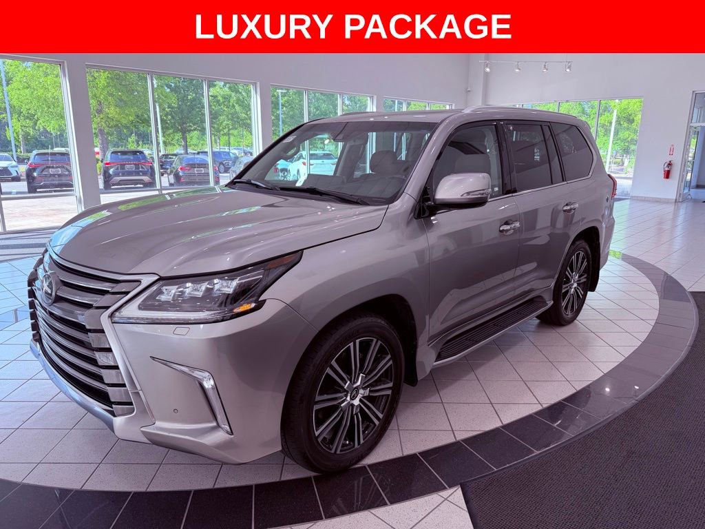 Used 2018 Lexus LX 570 4WD w/ Luxury Package image 3