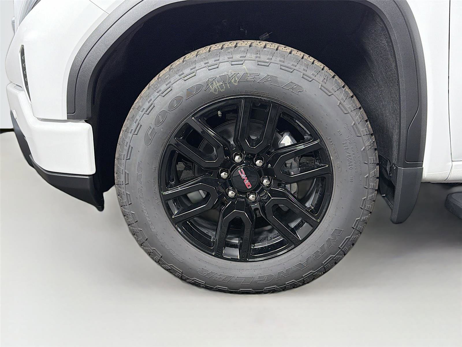 New 2026 GMC Sierra 1500 Elevation image 32
