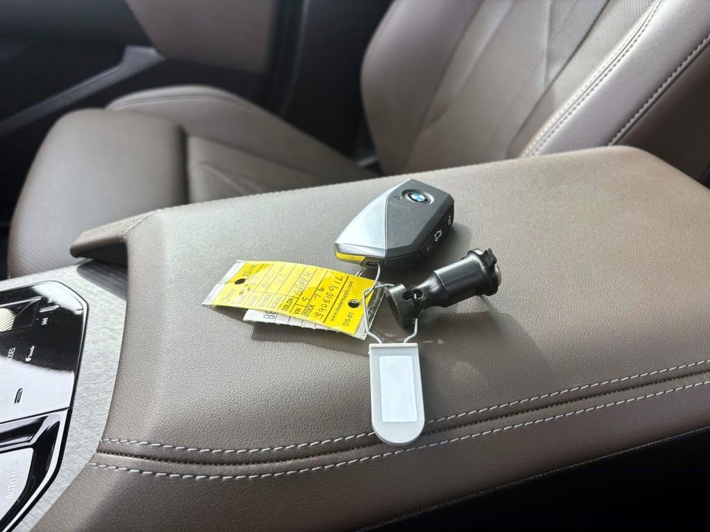 Used 2025 BMW X3 xDrive30i w/ Premium Package image 34