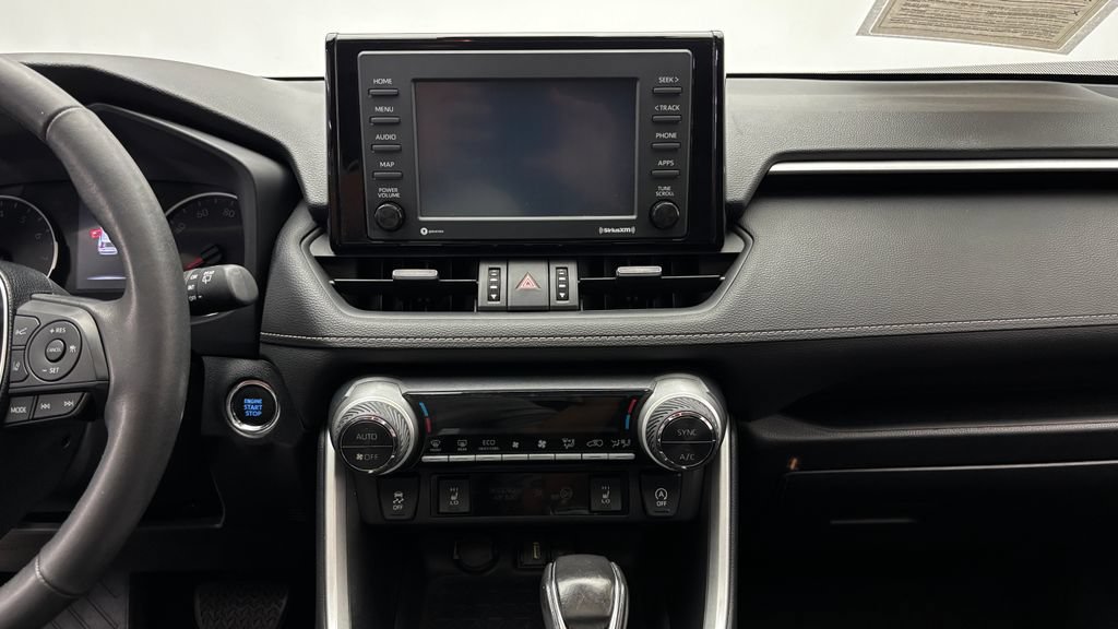 Used 2021 Toyota RAV4 XLE Premium AWD/4WD image 19