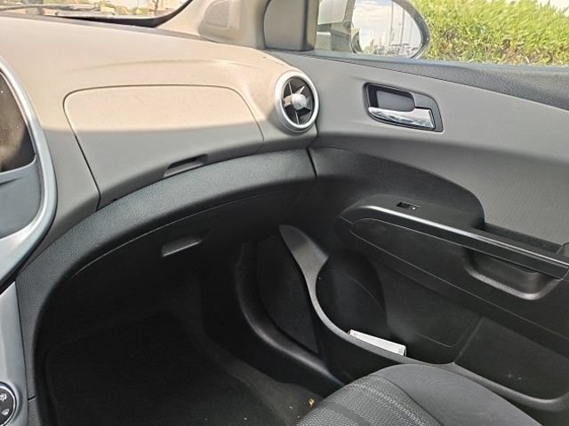 Used 2017 Chevrolet Sonic LT FWD image 4