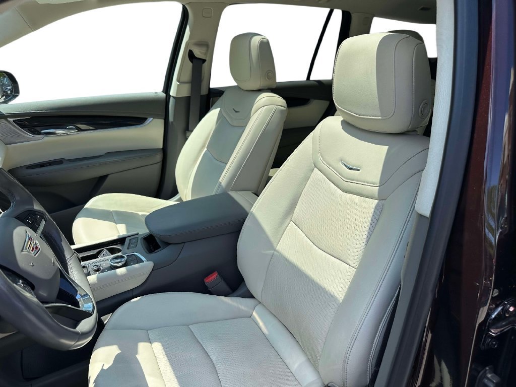 Used 2020 Cadillac XT6 Premium Luxury AWD/4WD image 13