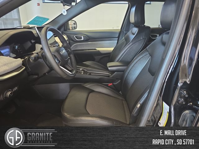 Used 2024 Jeep Compass Latitude AWD/4WD image 10