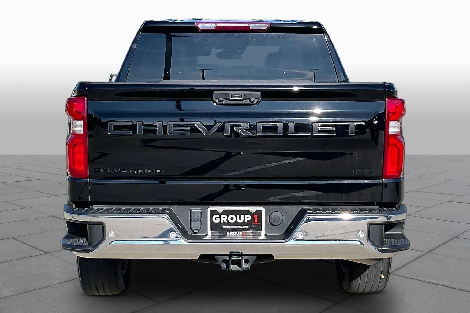 Used 2024 Chevrolet Silverado 1500 LTZ w/ LPO, Dark Essentials Package AWD/4WD image 5