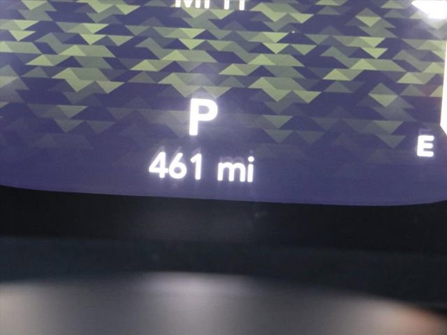 Used 2025 Jeep Wrangler Sahara image 32