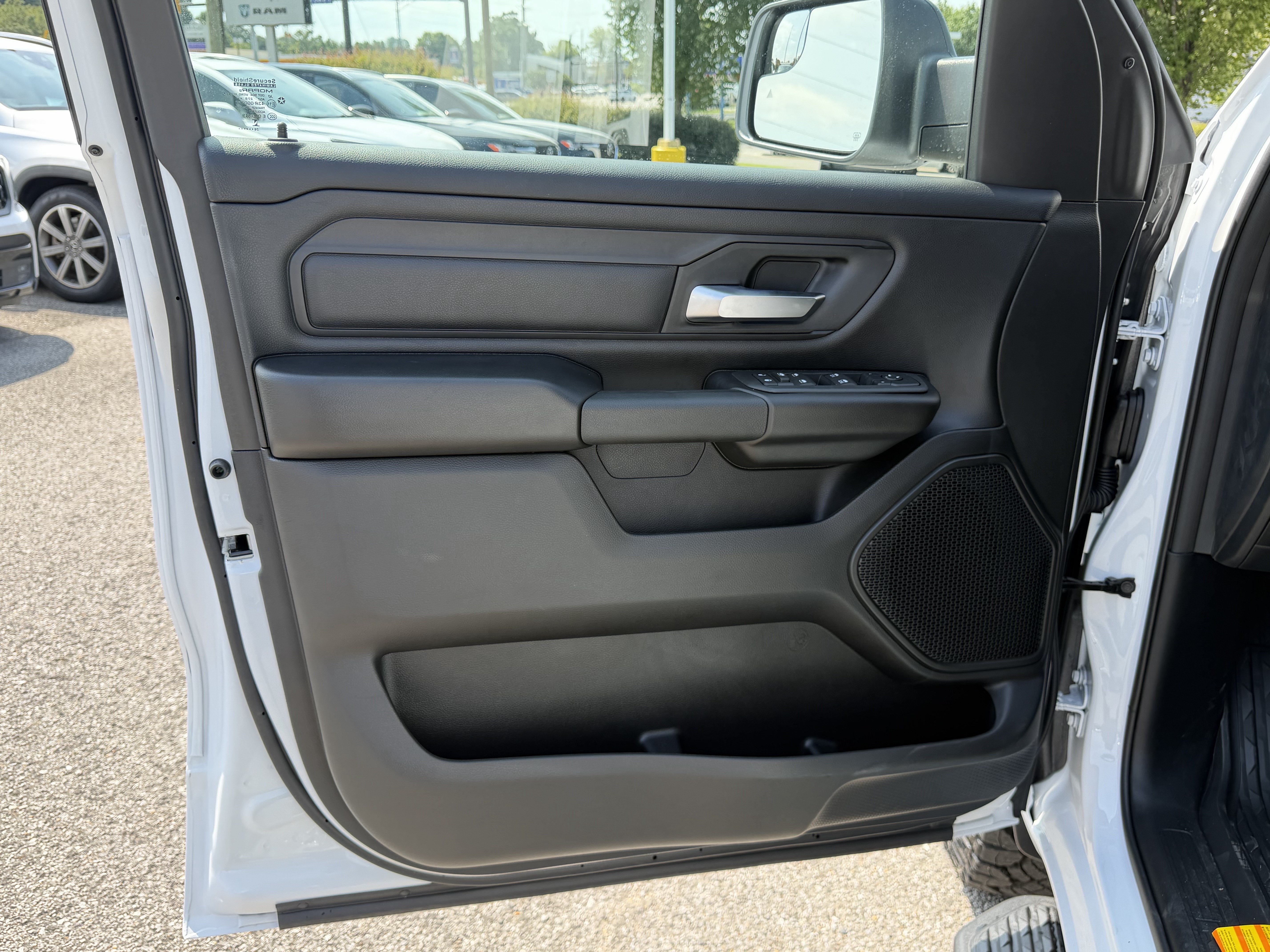 New 2026 RAM 1500 Warlock AWD/4WD image 14