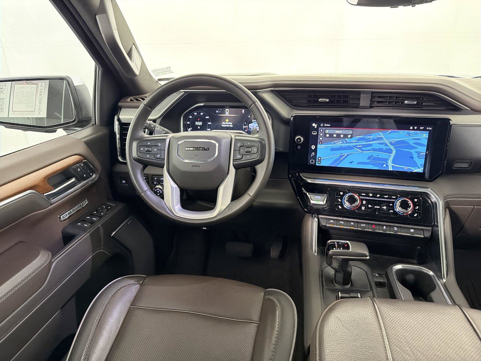 Used 2023 GMC Sierra 1500 Denali w/ Denali Reserve Package AWD/4WD image 18