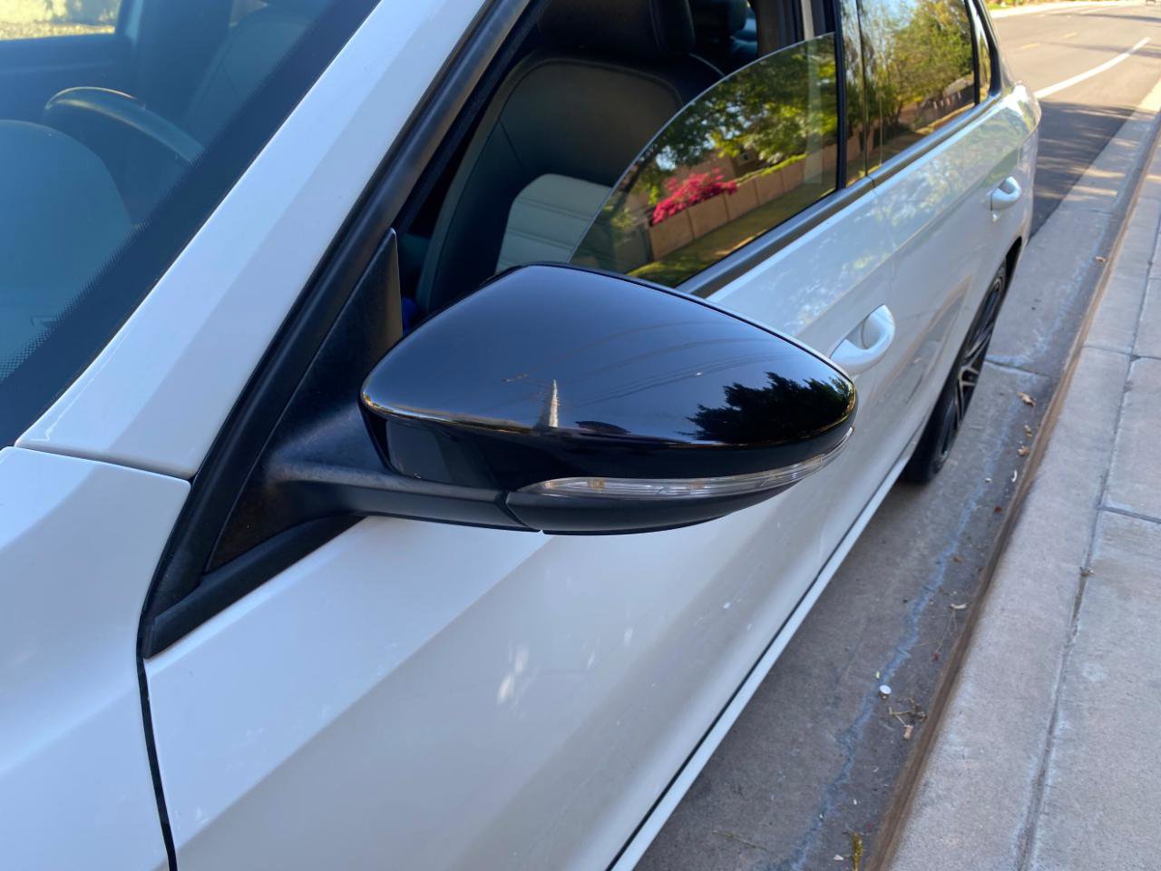 Used 2018 Volkswagen Passat GT FWD image 15