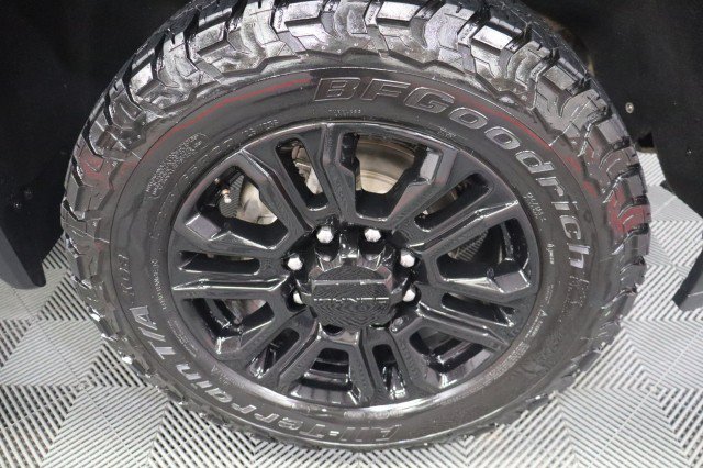 Used 2022 GMC Sierra 3500 Denali w/ Denali Black Diamond Edition AWD/4WD image 88
