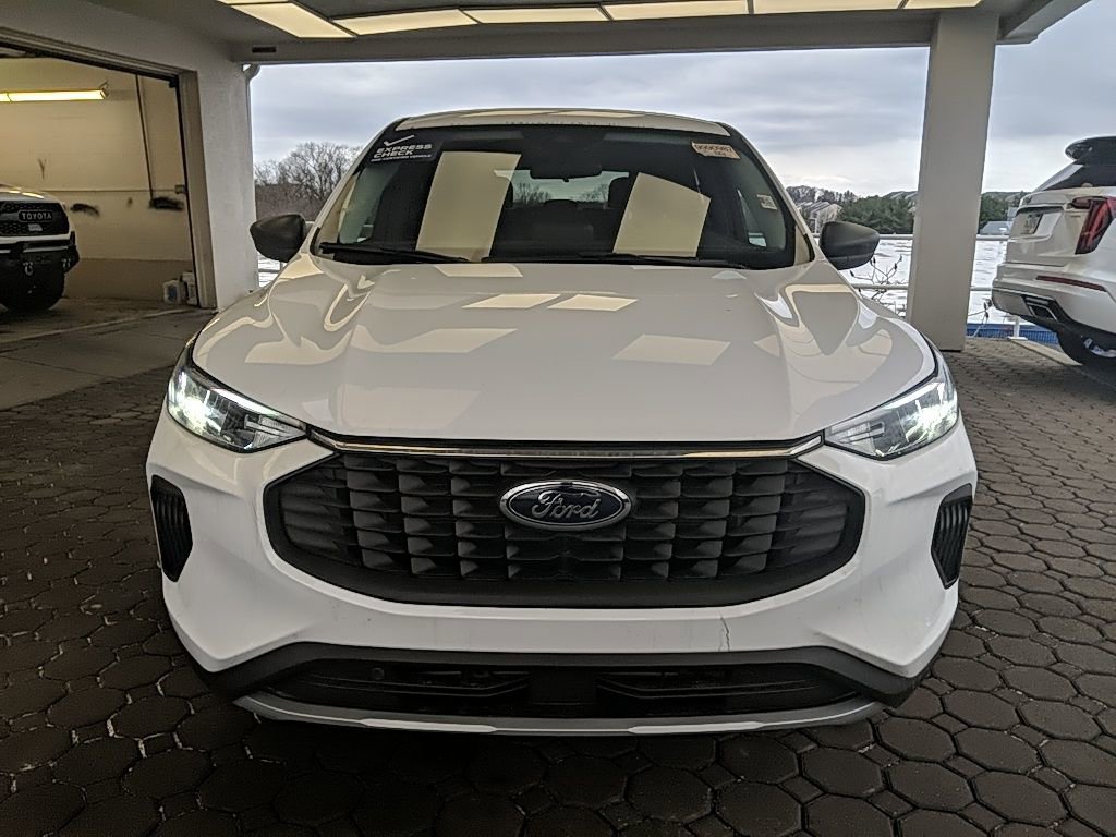 Used 2023 Ford Escape Active image 2
