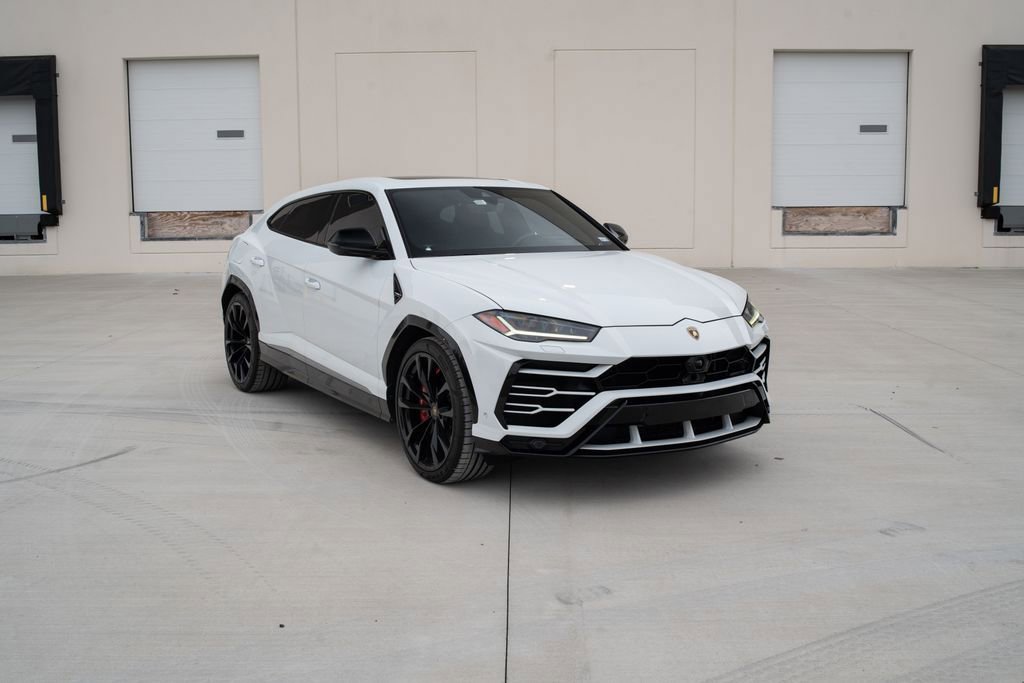 Used 2019 Lamborghini Urus image 5