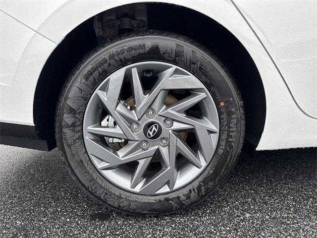 New 2026 Hyundai Elantra Blue image 17